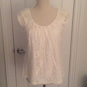 💰3/$24 Willi Smith Ivory Floral Cap Sleeve Lace